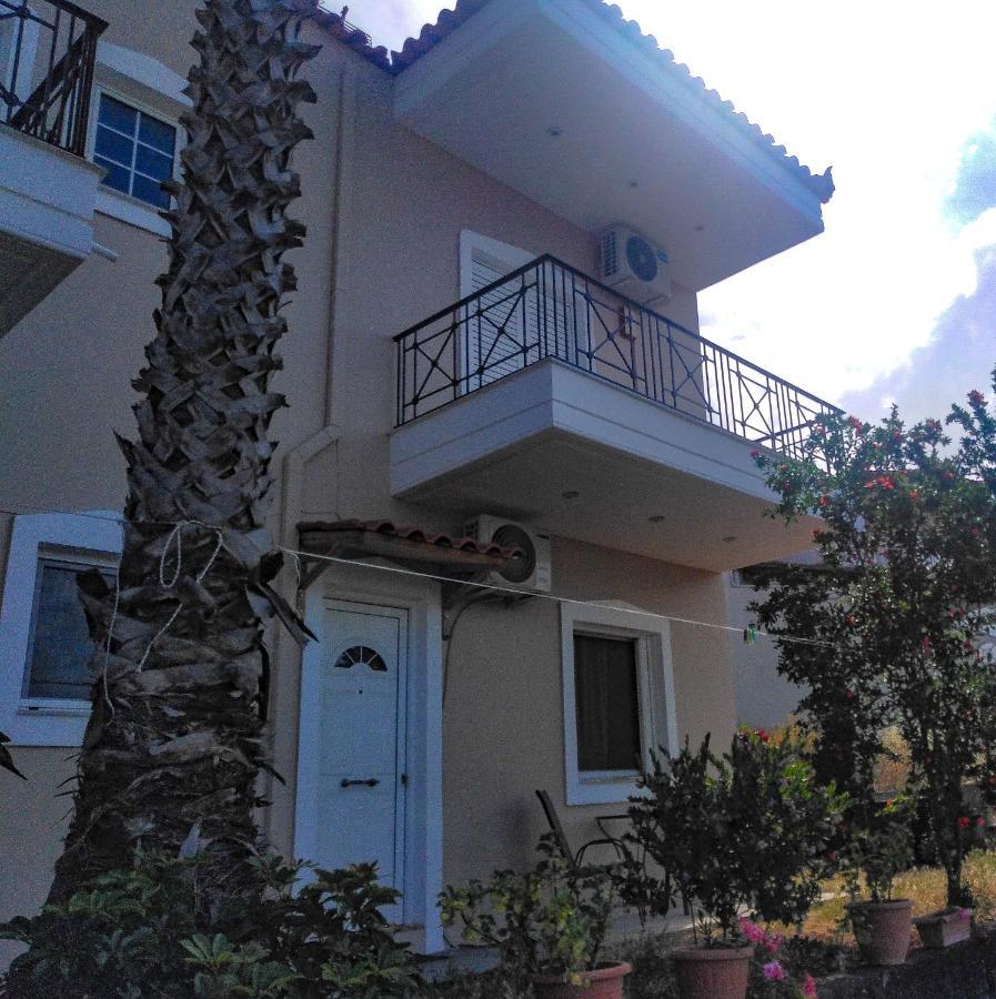 Studio Στην Πολη Των Τρελων Νερων Villa Chalkida Exterior photo